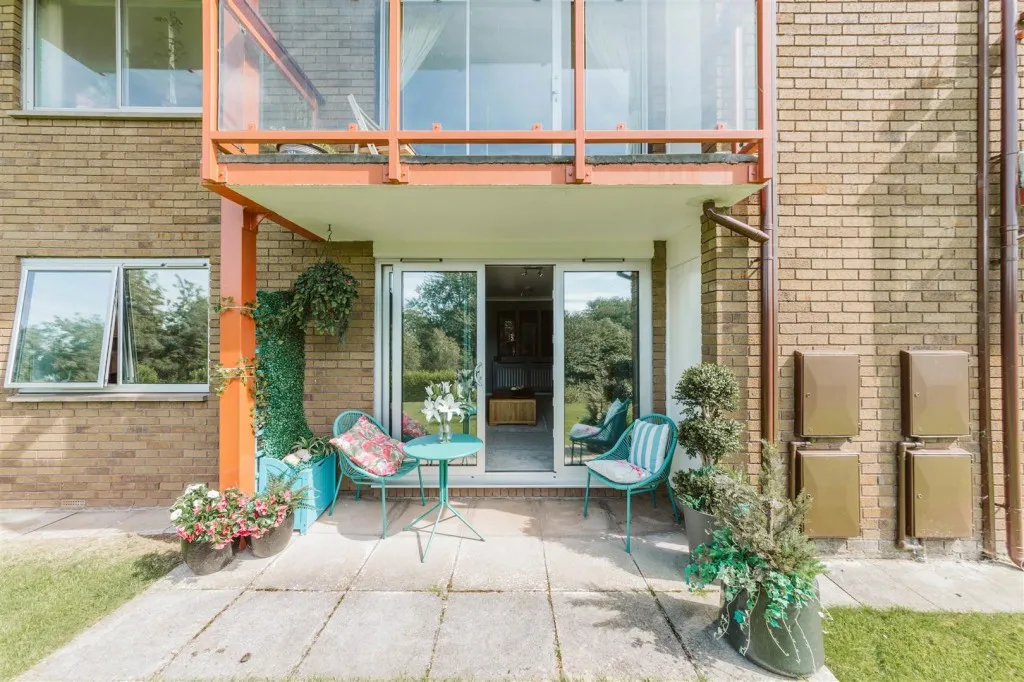 Flat 20, Bishops Court, Knoll Hill, Sneyd Park, Bristol, BS9 1NS, photo 3