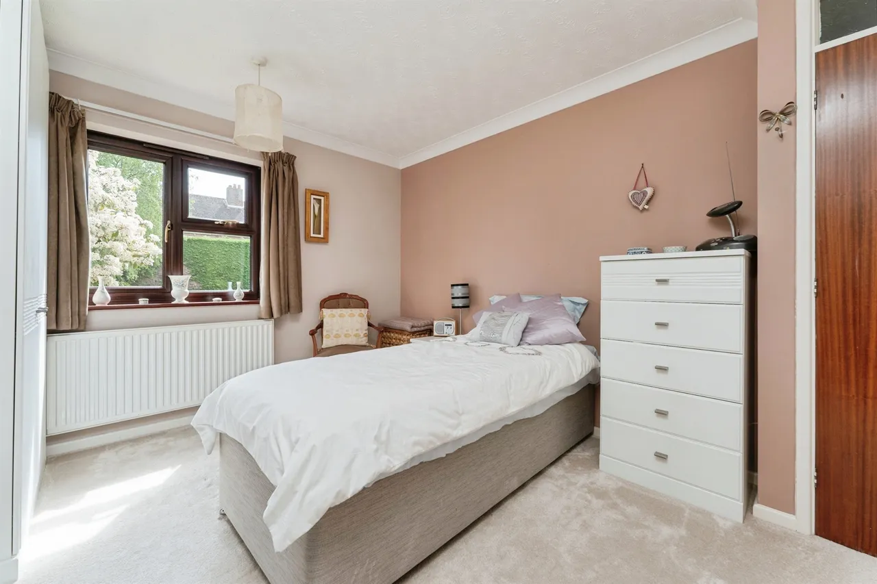 Hillside Road, March, photo 7