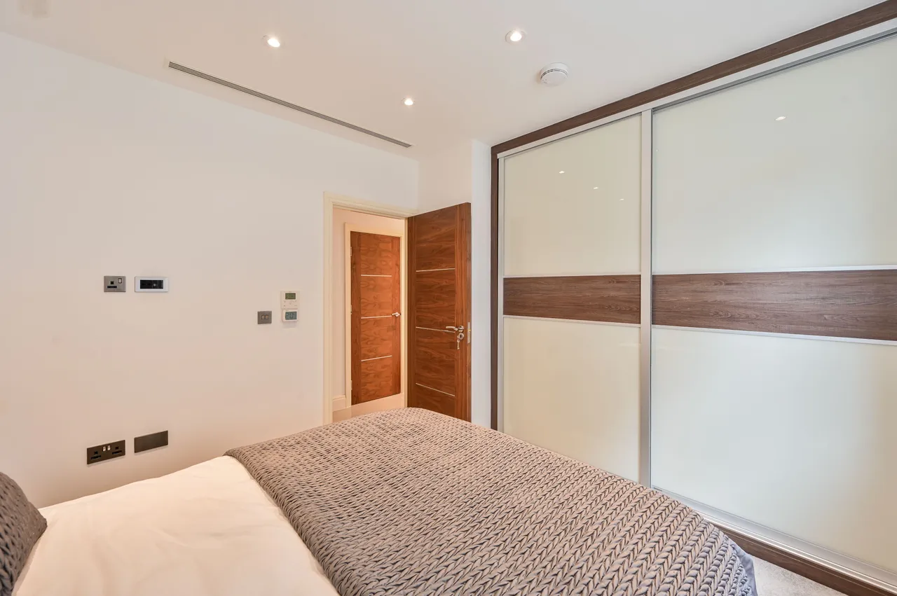 Flat 2, Willow House, London, photo 7