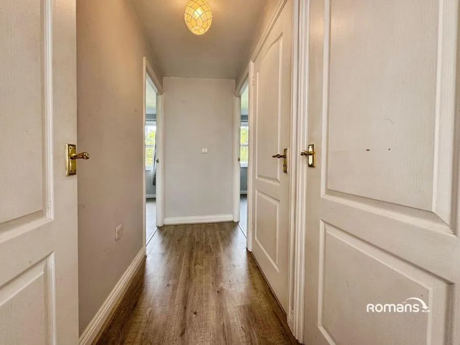 Mansell Court, Whitchurch, RG28, photo 5