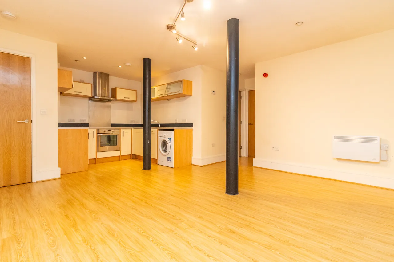 Flat 3, Wimbledon House, Leicester, 21 Wimbledon Street, LE1 1SU, photo 4