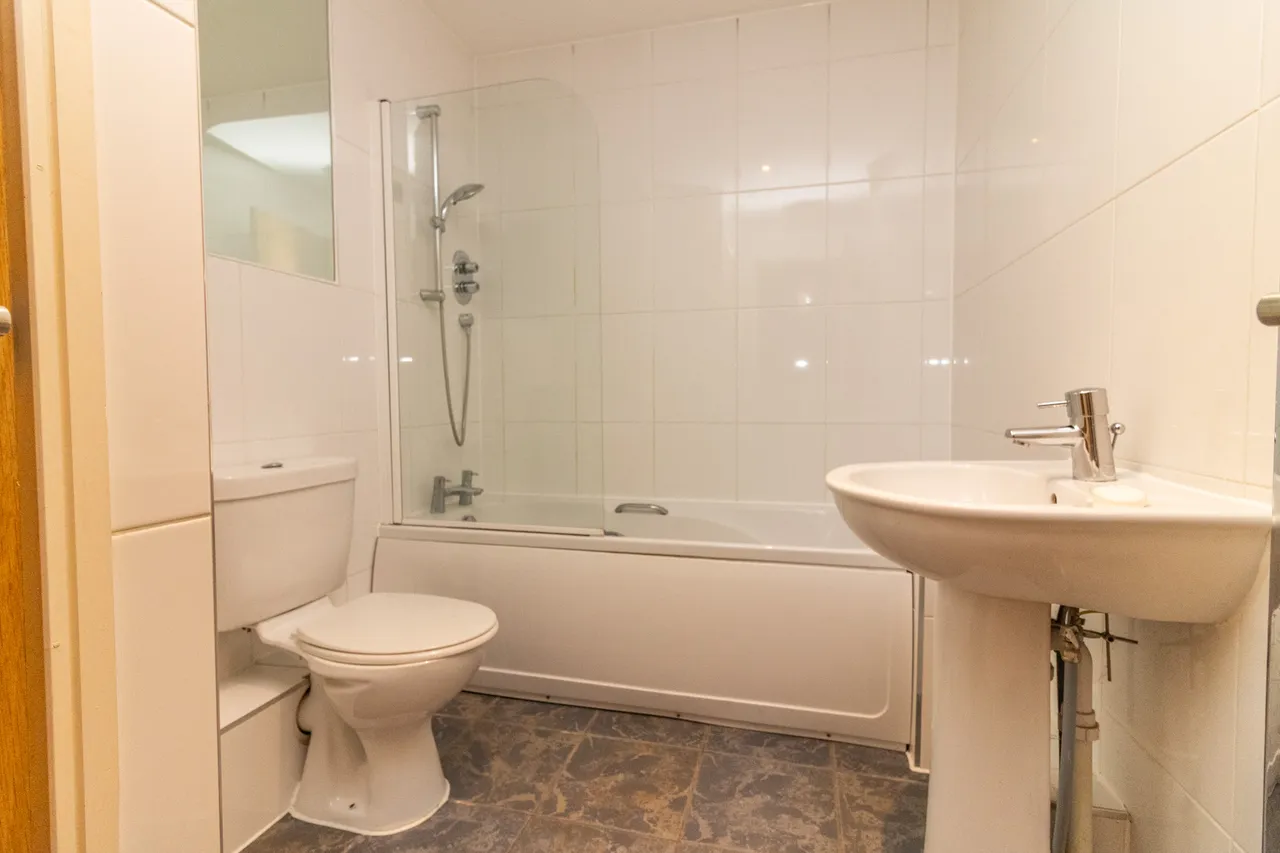 Flat 3, Wimbledon House, Leicester, 21 Wimbledon Street, LE1 1SU, photo 11