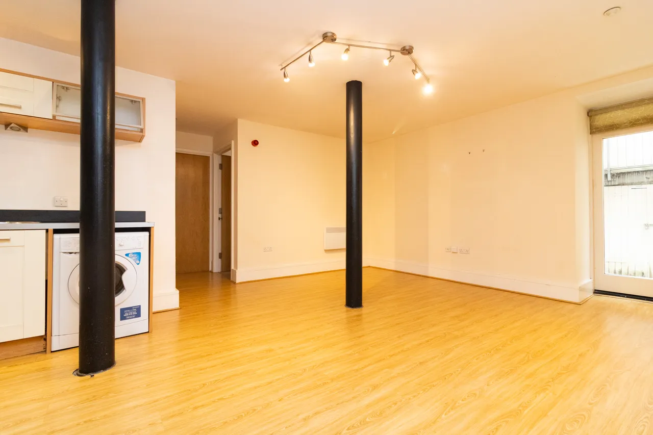Flat 3, Wimbledon House, Leicester, 21 Wimbledon Street, LE1 1SU, photo 6