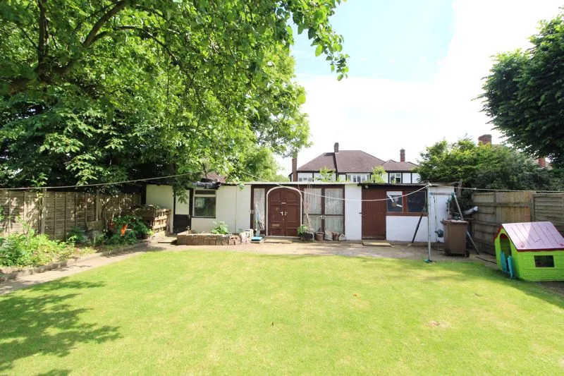 Lansdowne Road, Luton, LU3, photo 36