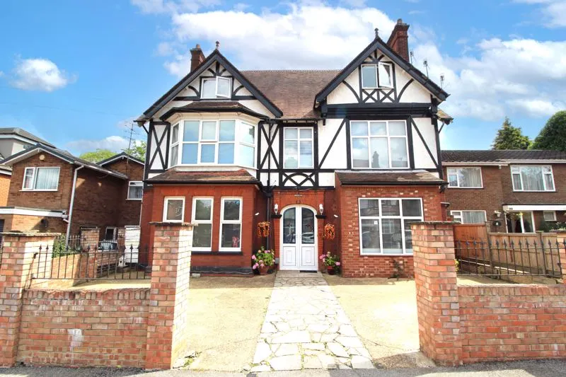 9 bed house for sale, Lansdowne Road, Luton, LU3
