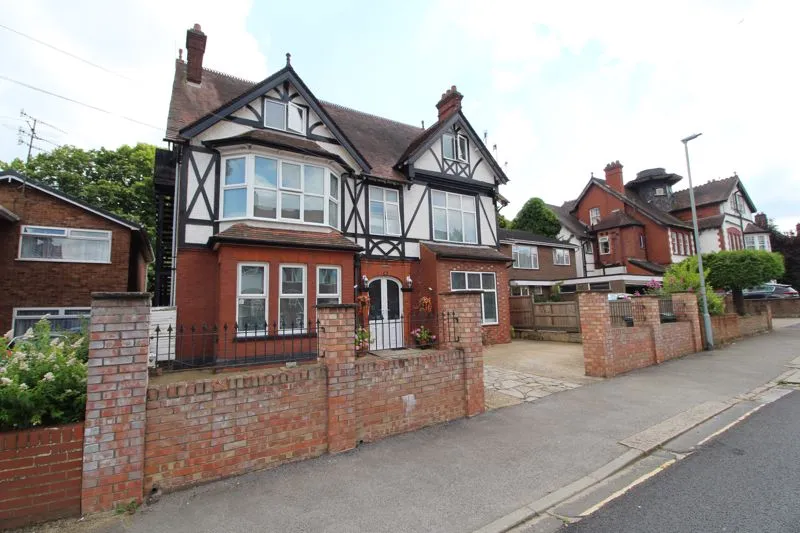 Lansdowne Road, Luton, LU3, photo 44