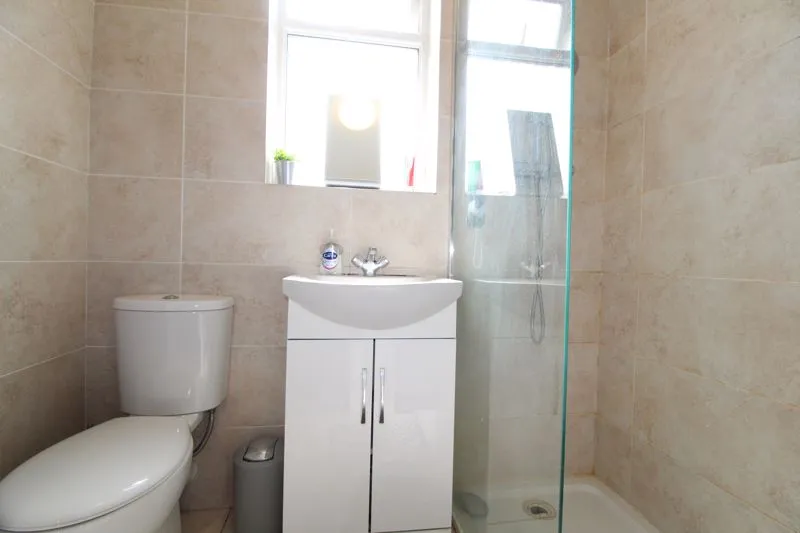Lansdowne Road, Luton, LU3, photo 33