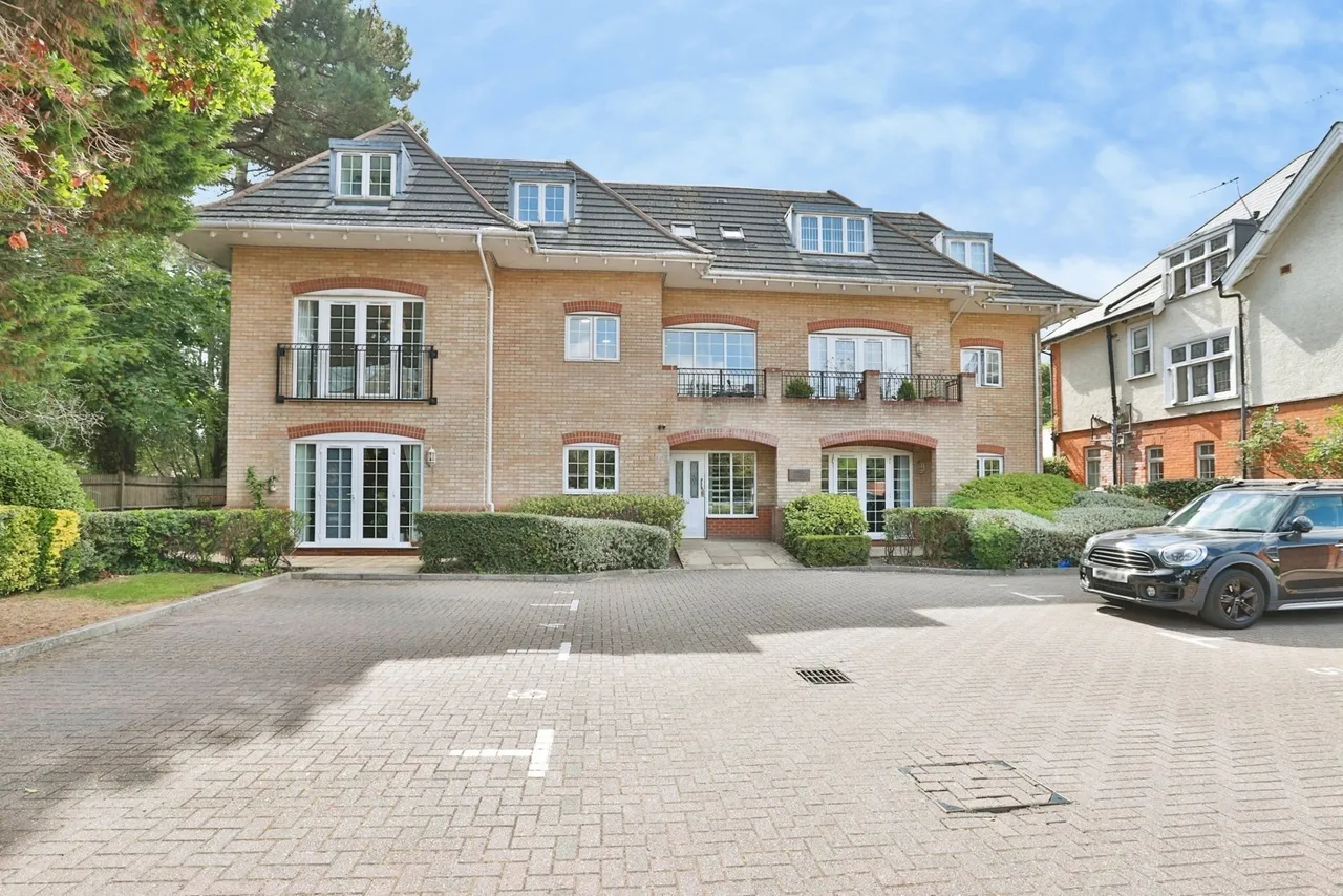 Holdenhurst Road, Bournemouth, BH8, photo 5