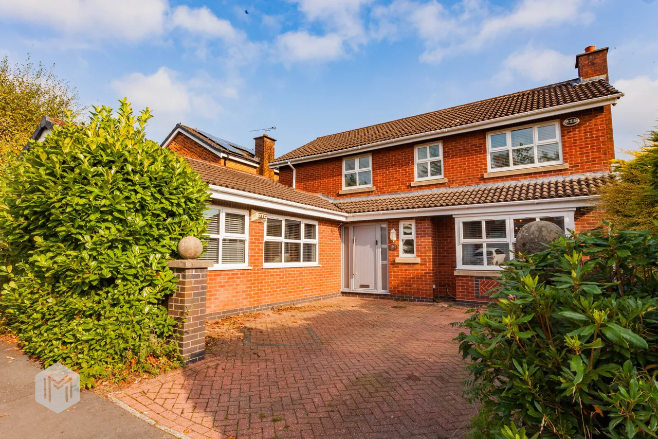 4 bed house for sale — Templecombe Drive, Bolton, BL1 7TD