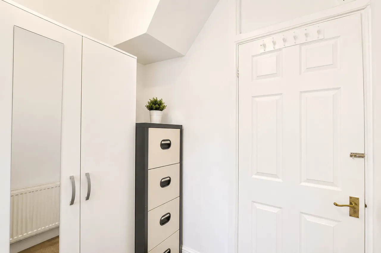 Hornchurch, RM11, photo 17
