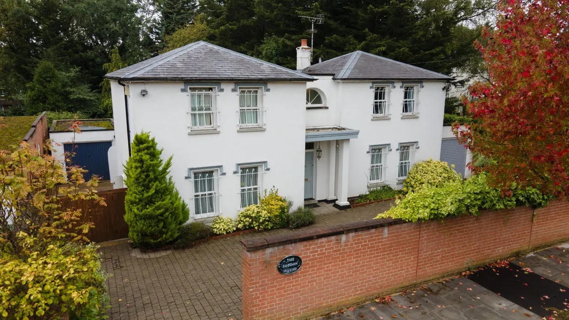 4 bed house for sale, Woodhall Drive, Pinner, HA5