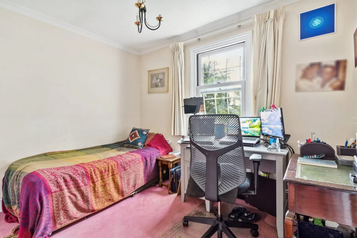 Woodhall Drive, Pinner, HA5, photo 13