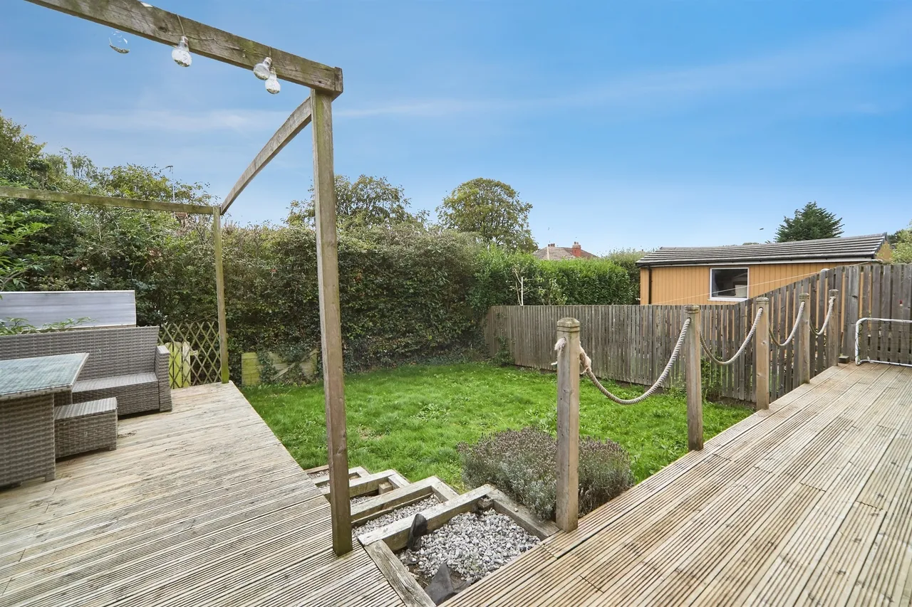 New York Lane, Rawdon, LS19, photo 6