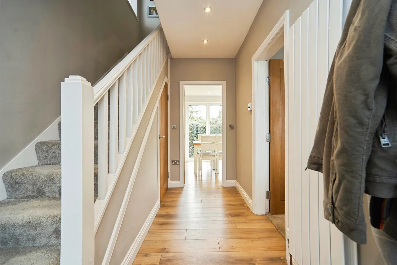 New York Lane, Rawdon, LS19, photo 12
