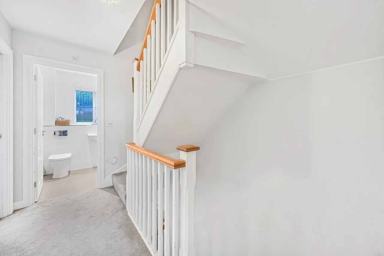 Dulwich Avenue, Dunton Fields, SS15, photo 21