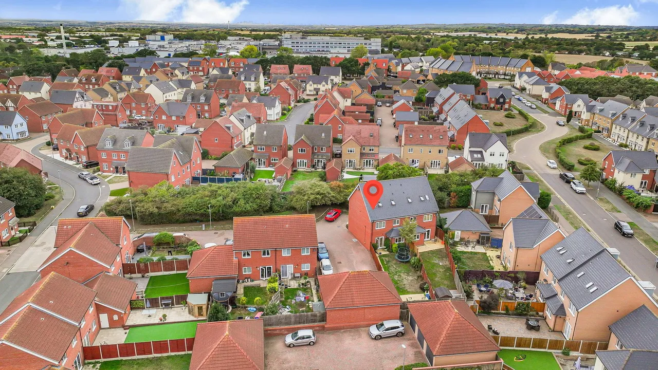Dulwich Avenue, Dunton Fields, SS15, photo 28