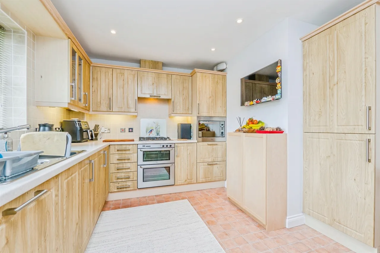Petherton Mews, Llandaff, CF5, photo 9