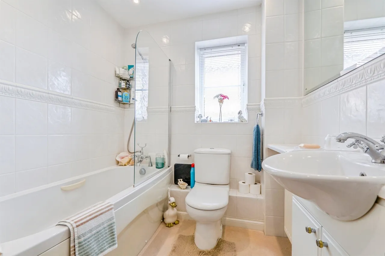 Petherton Mews, Llandaff, CF5, photo 10