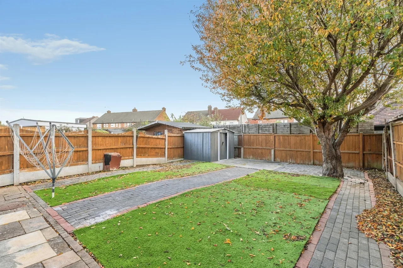 Collingwood Road, Rainham, RM13, photo 2