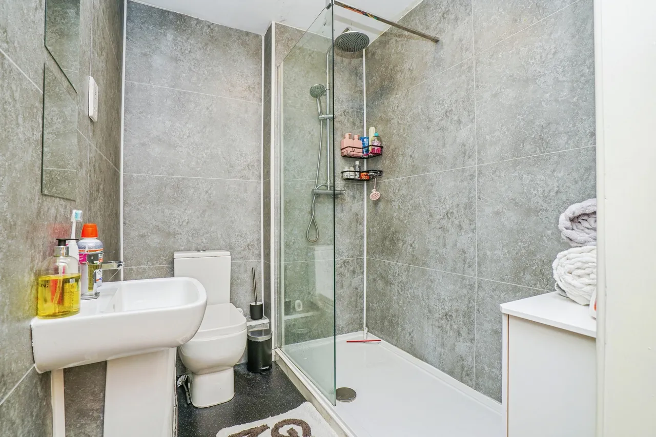 Tudor Way, Leeds, LS11, photo 6