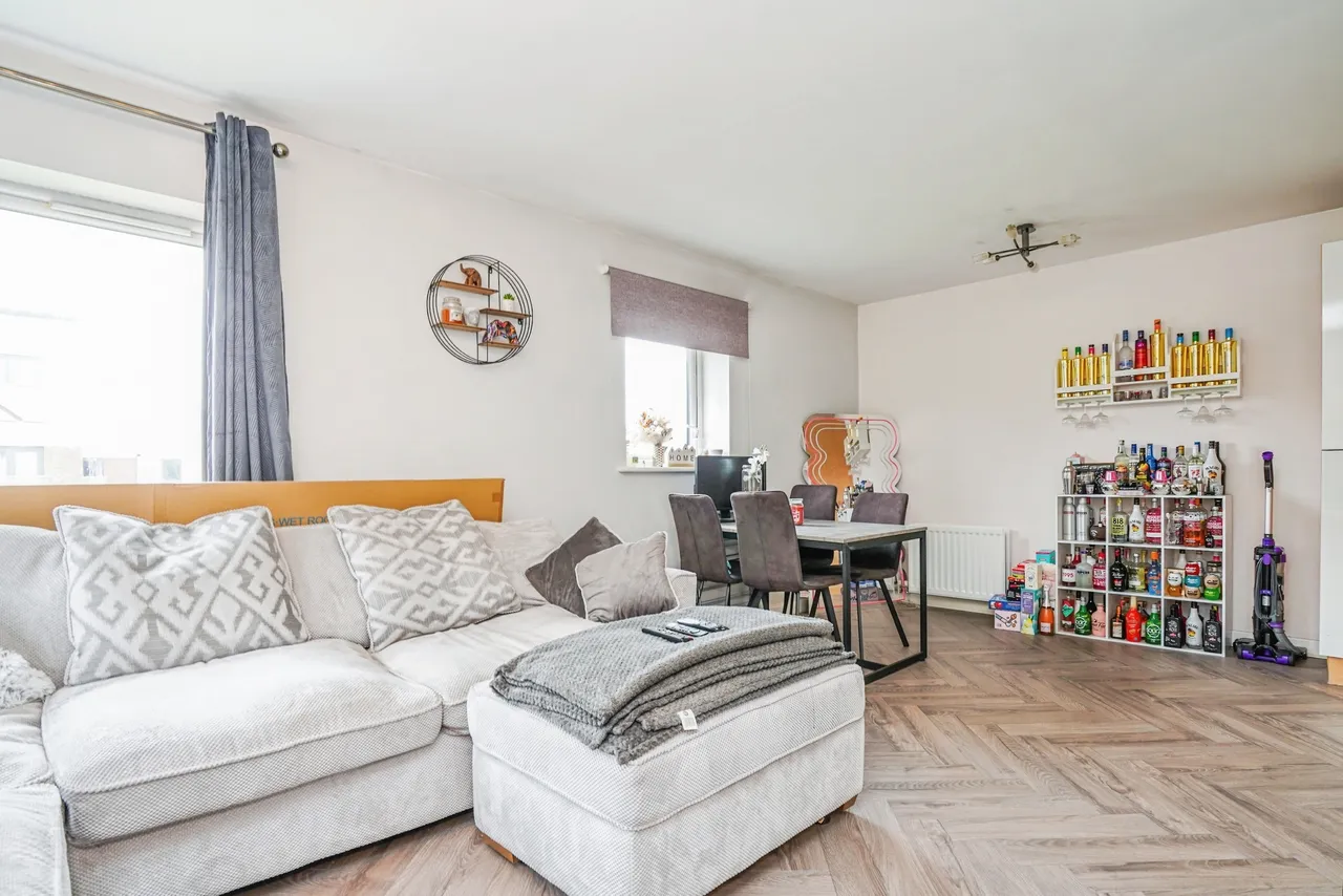 Tudor Way, Leeds, LS11, photo 13