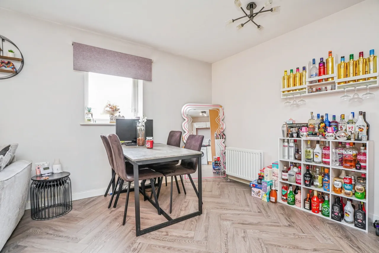 Tudor Way, Leeds, LS11, photo 12