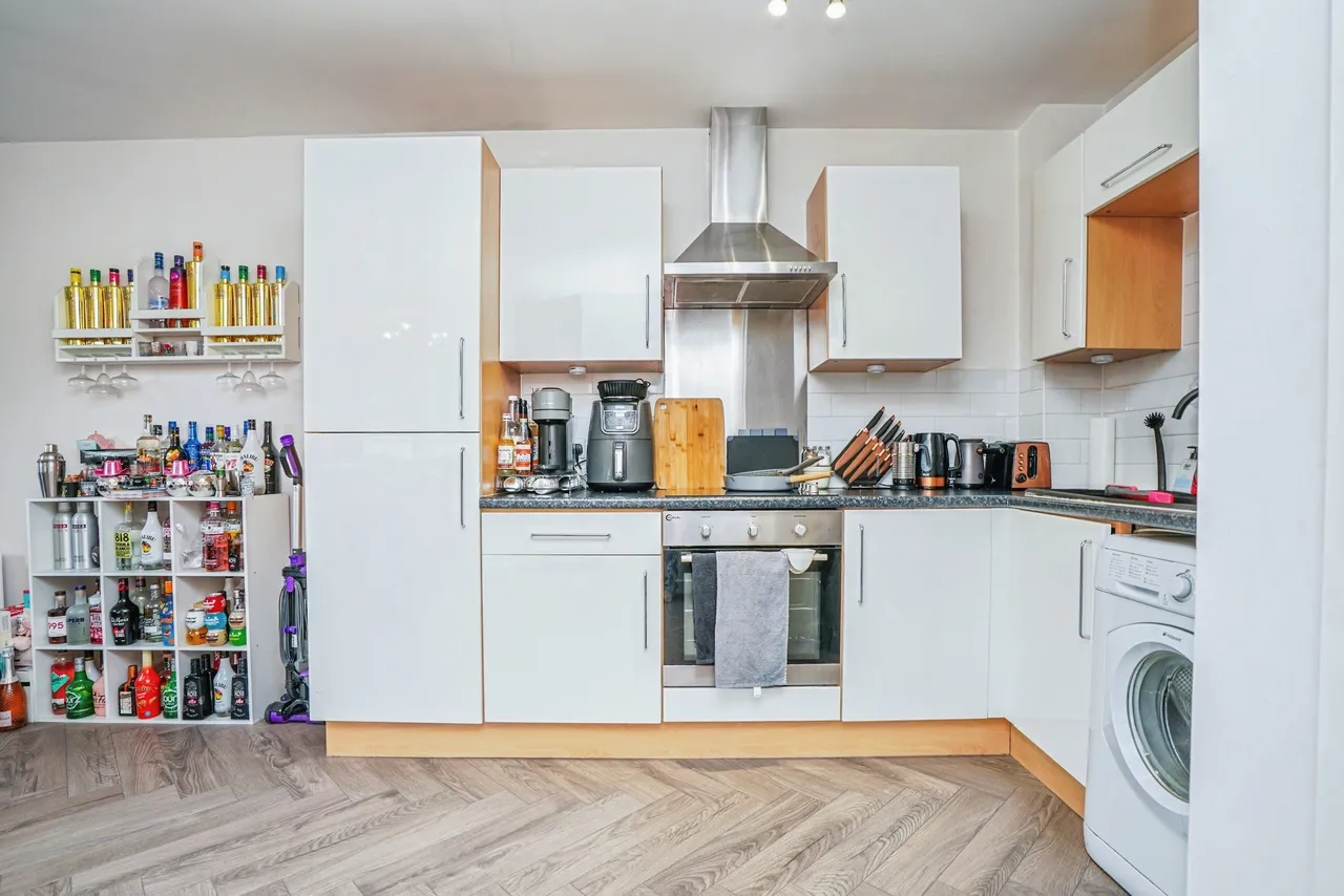 Tudor Way, Leeds, LS11, photo 11