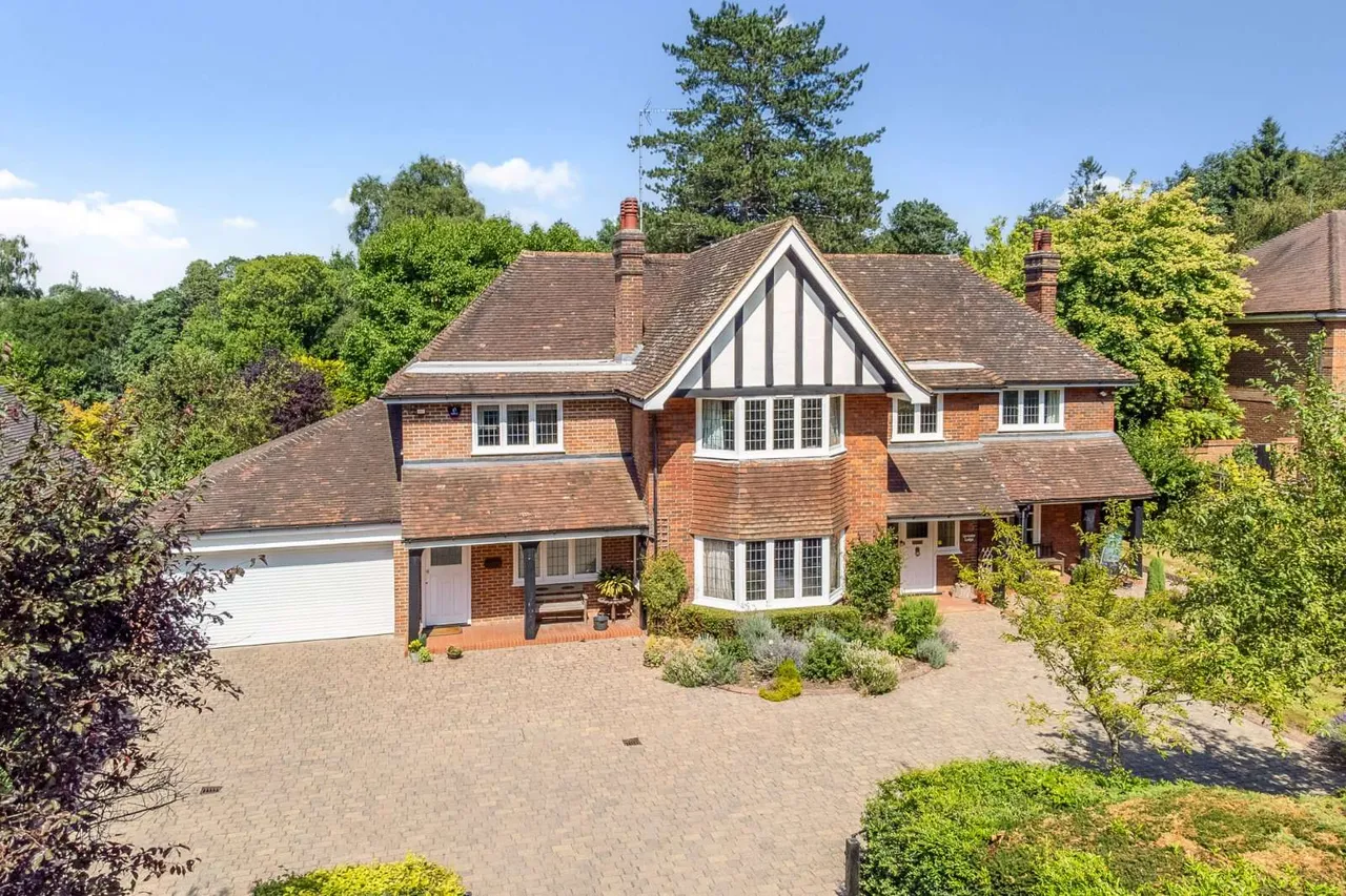 5 bed house for sale — Nightingales Lane, Chalfont St. Giles, Buckinghamshire, HP8 4SR