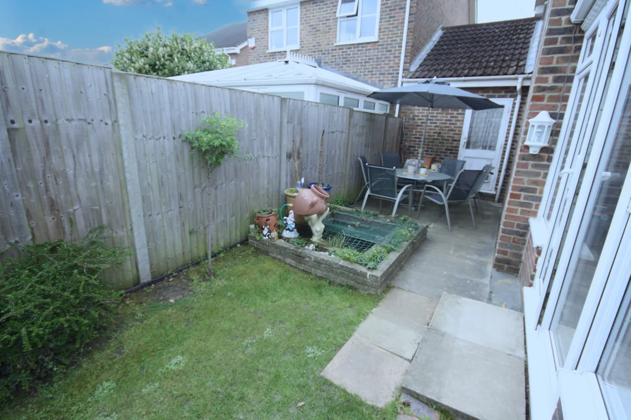 Paddington Close, Hayes, UB4, photo 15