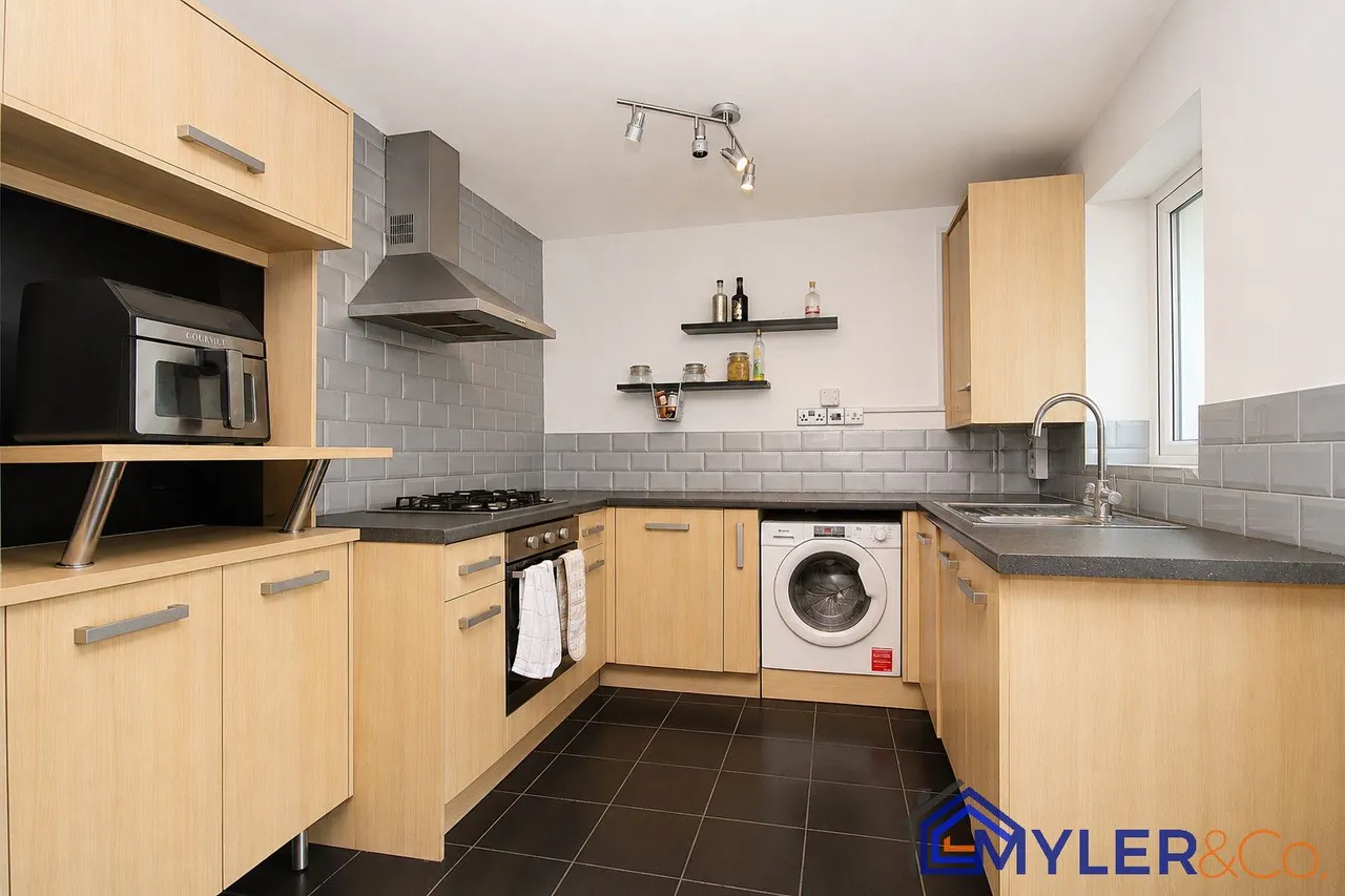 Elizabeth Court, Widnes, photo 4