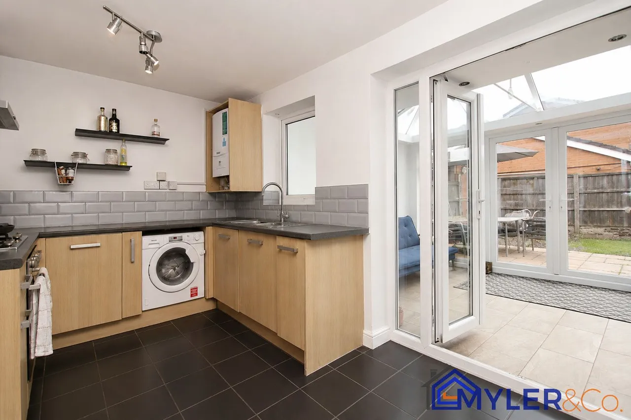Elizabeth Court, Widnes, photo 5