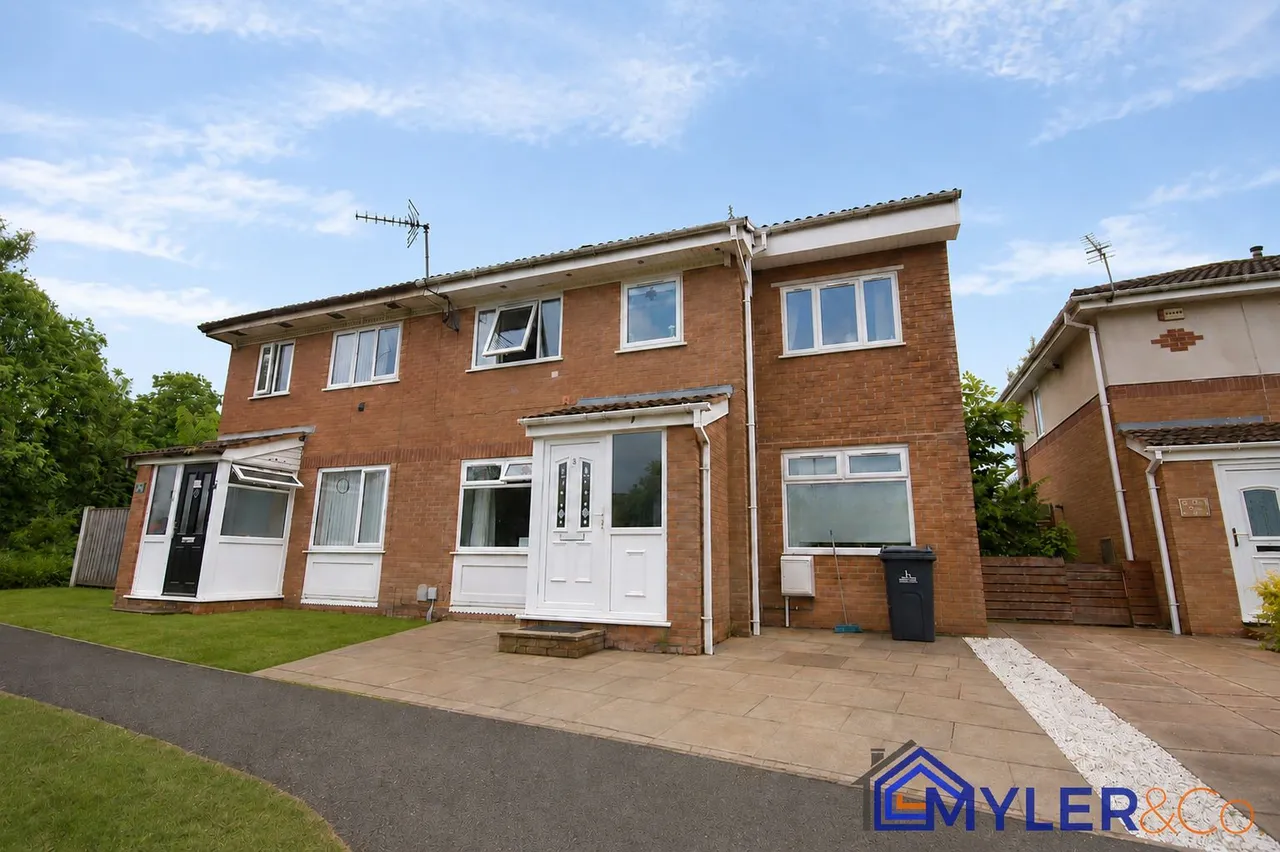 5 bed house for sale, Elizabeth Court, Widnes