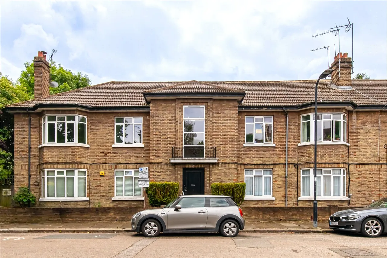 Northcote Avenue, London, United Kingdom, W5, photo 10