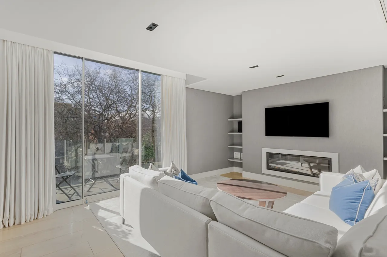 3 bed house to rent, Green Street, Mayfair, W1K