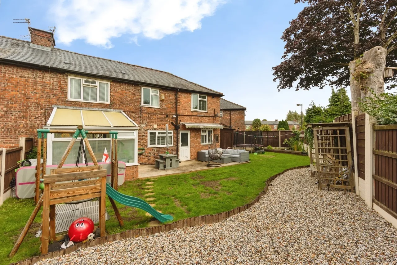 Kings Crescent, Old Trafford, M16, photo 29