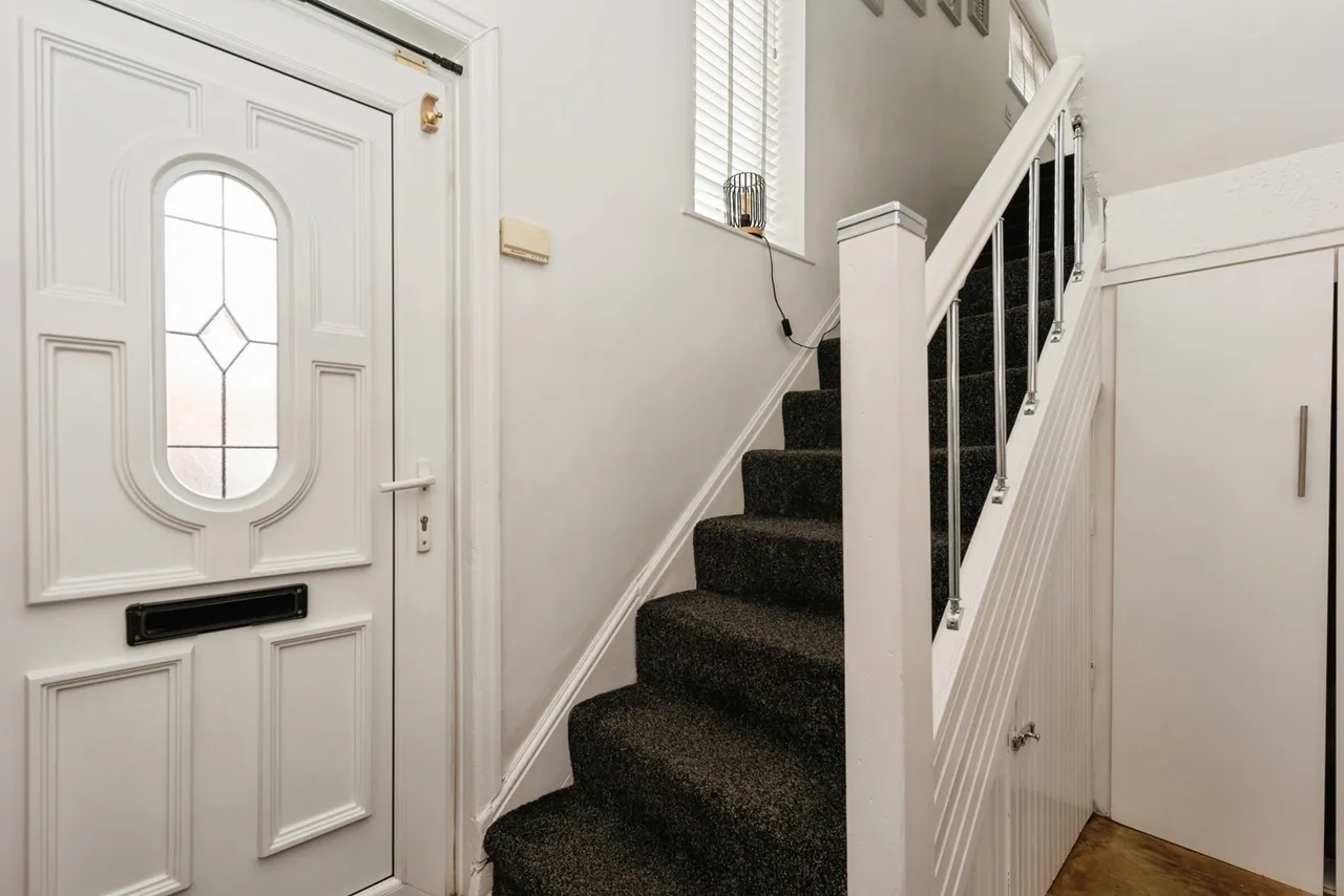 Kings Crescent, Old Trafford, M16, photo 14