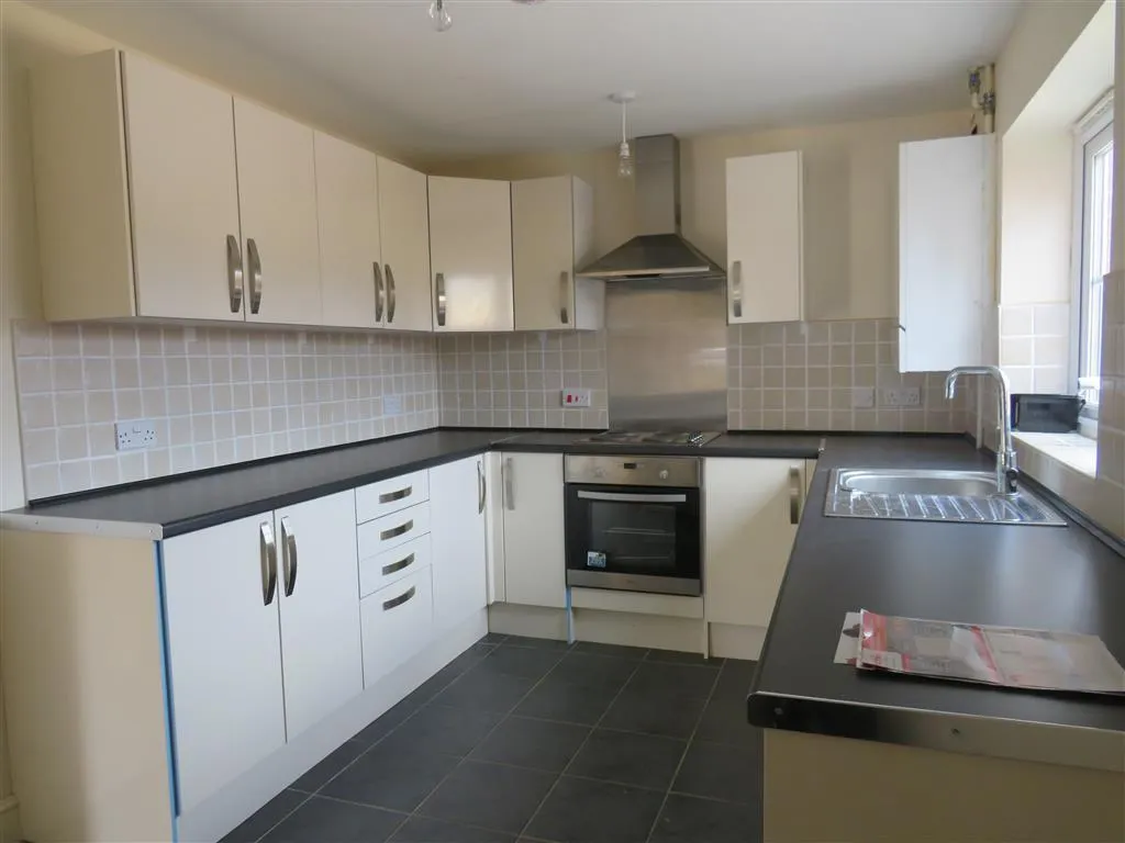 Sayers Crescent, Wisbech St Mary, PE13, photo 2
