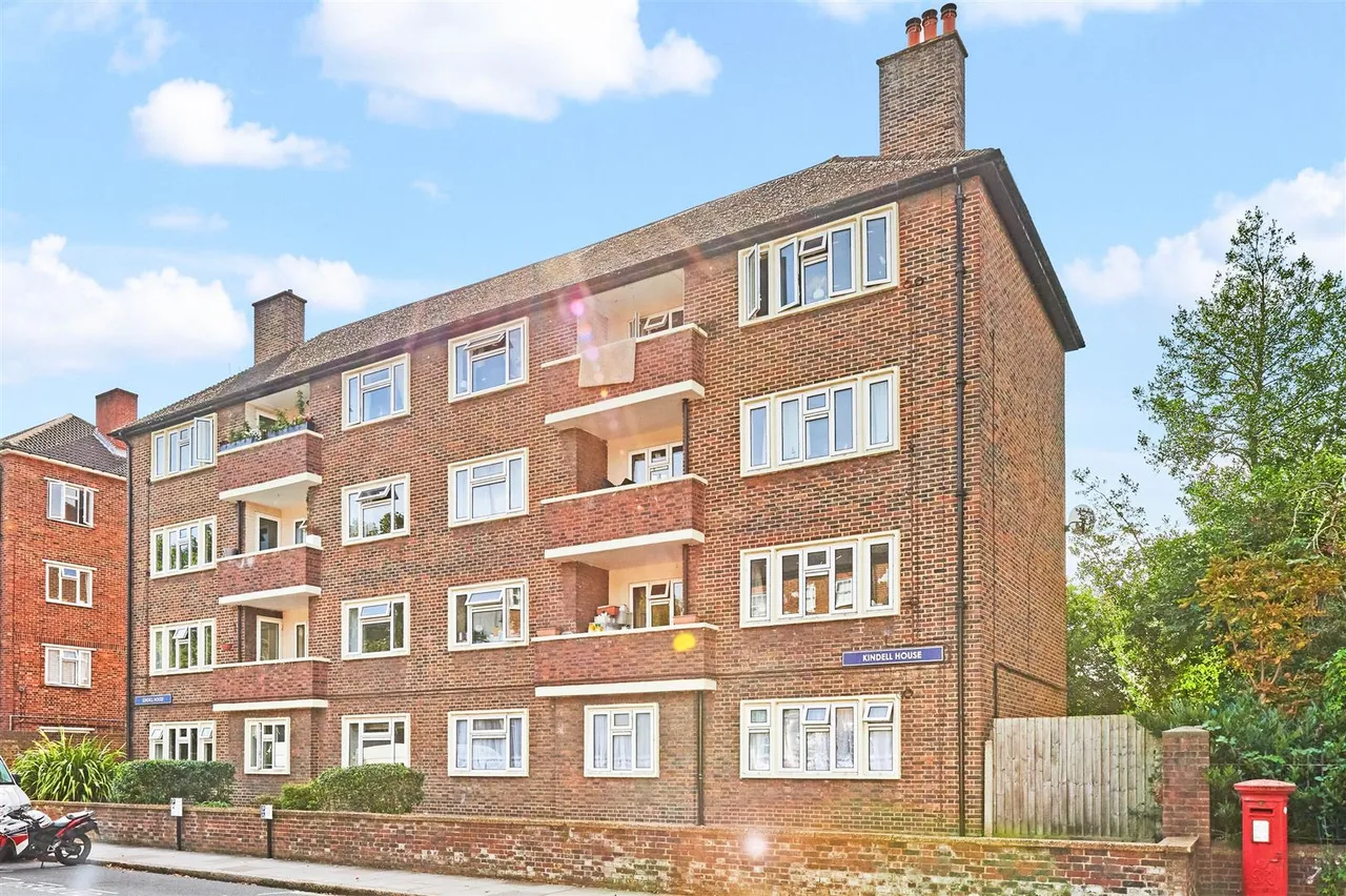 Mortlake High Street, Mortlake, SW14, photo 2