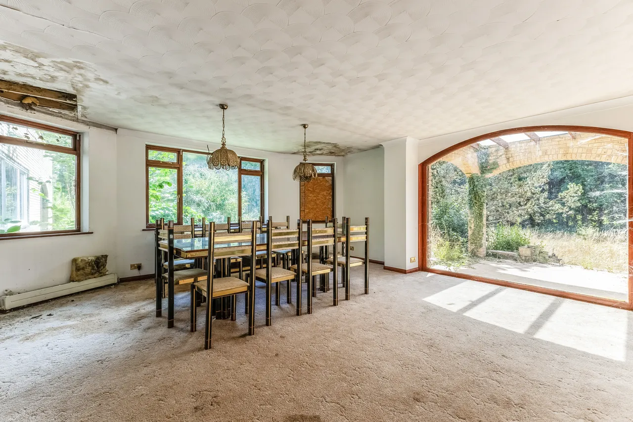Ruxbury Road, Chertsey, KT16, photo 9