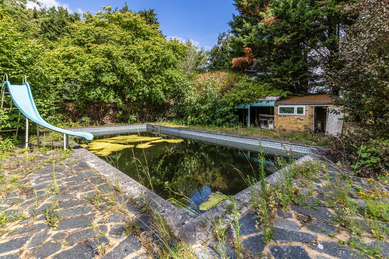 Ruxbury Road, Chertsey, KT16, photo 4