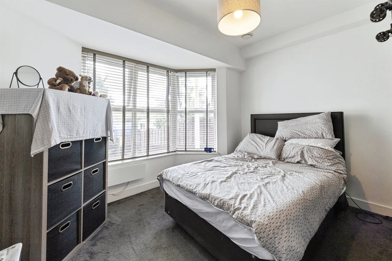 West Wycombe Road, High Wycombe, HP12, photo 6