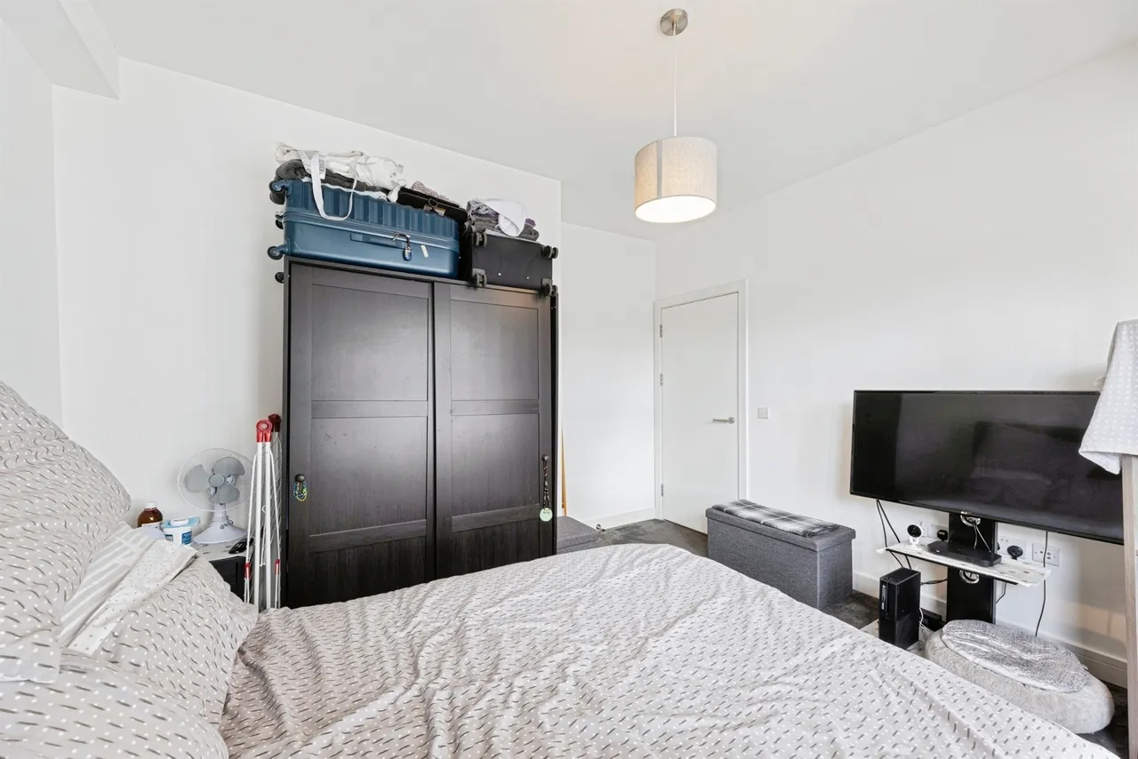 West Wycombe Road, High Wycombe, HP12, photo 21