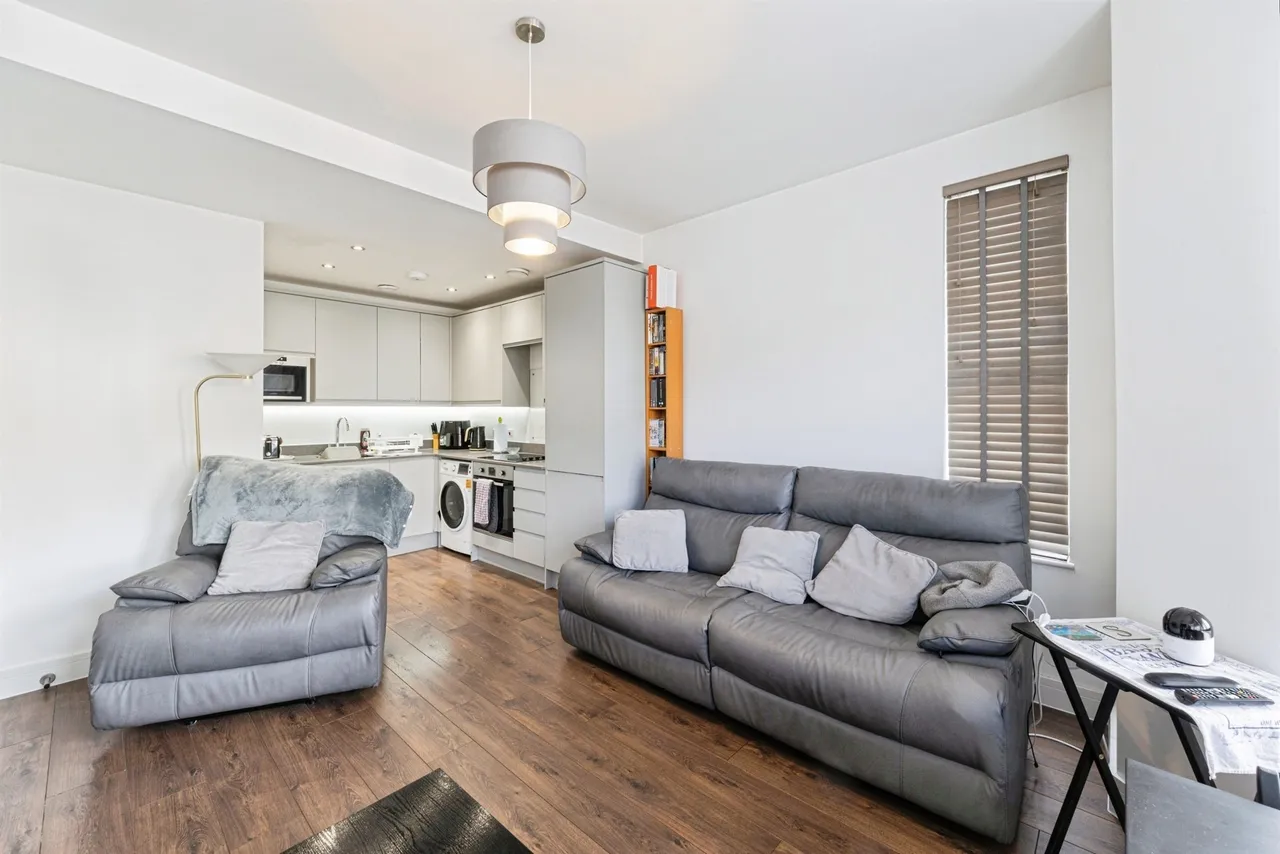 West Wycombe Road, High Wycombe, HP12, photo 12