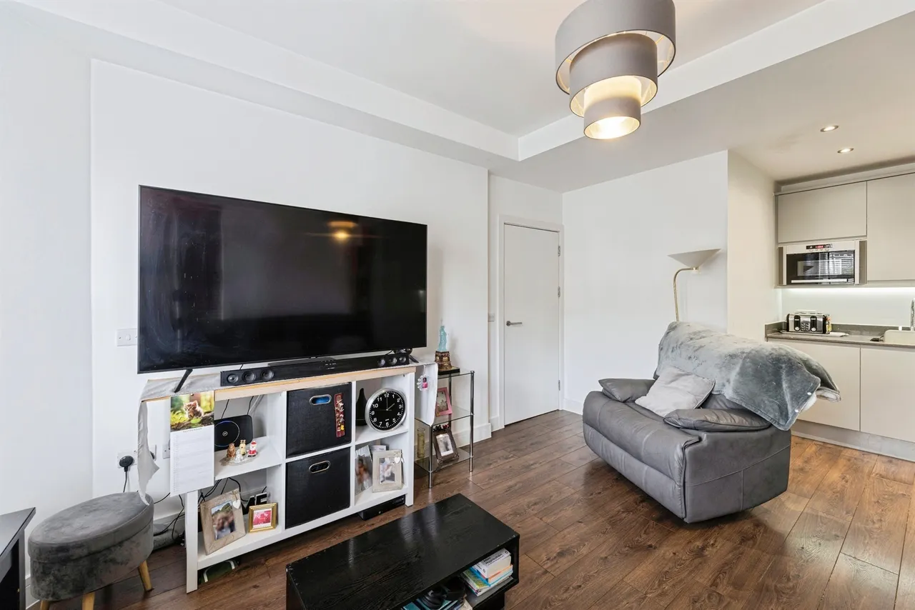 West Wycombe Road, High Wycombe, HP12, photo 10