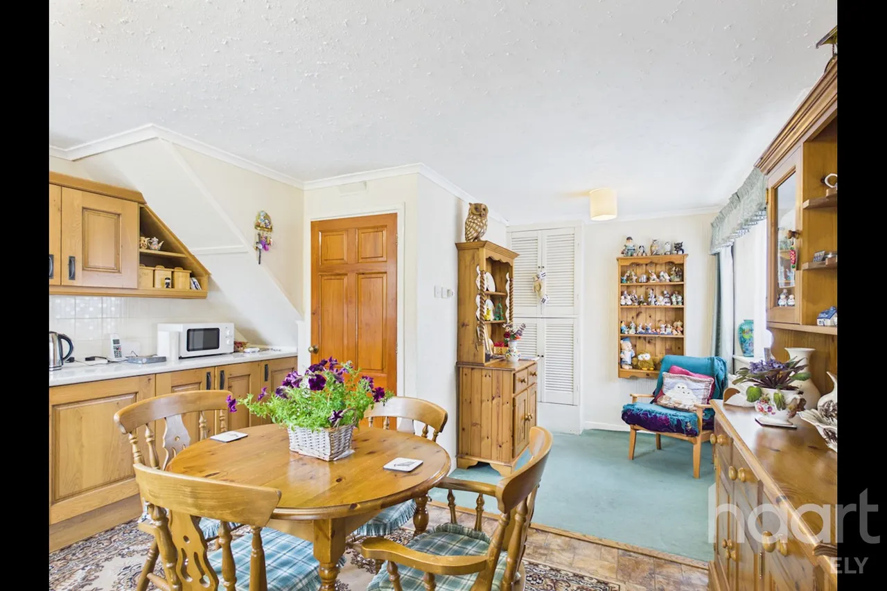 Cherry Orchard, Haddenham, CB6, photo 6