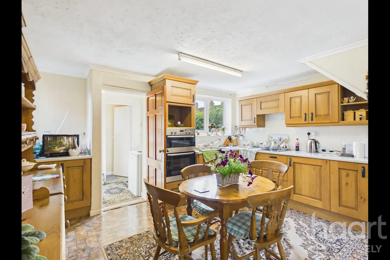 Cherry Orchard, Haddenham, CB6, photo 5