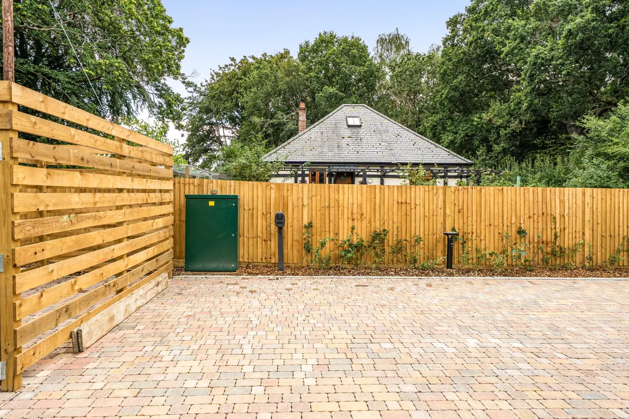 Malthouse Court, Langdown Lawn, SO45, photo 13
