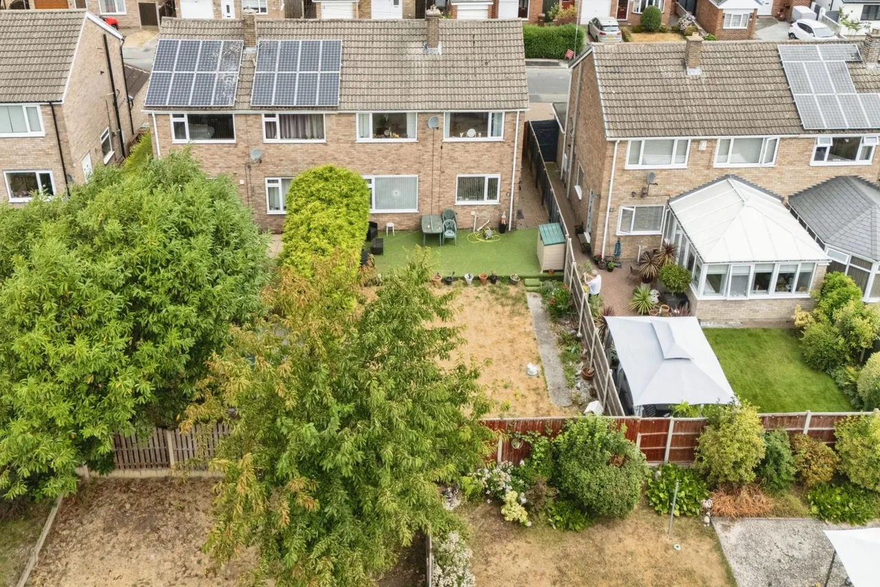 Beacon View, South Kirkby, WF9, photo 16