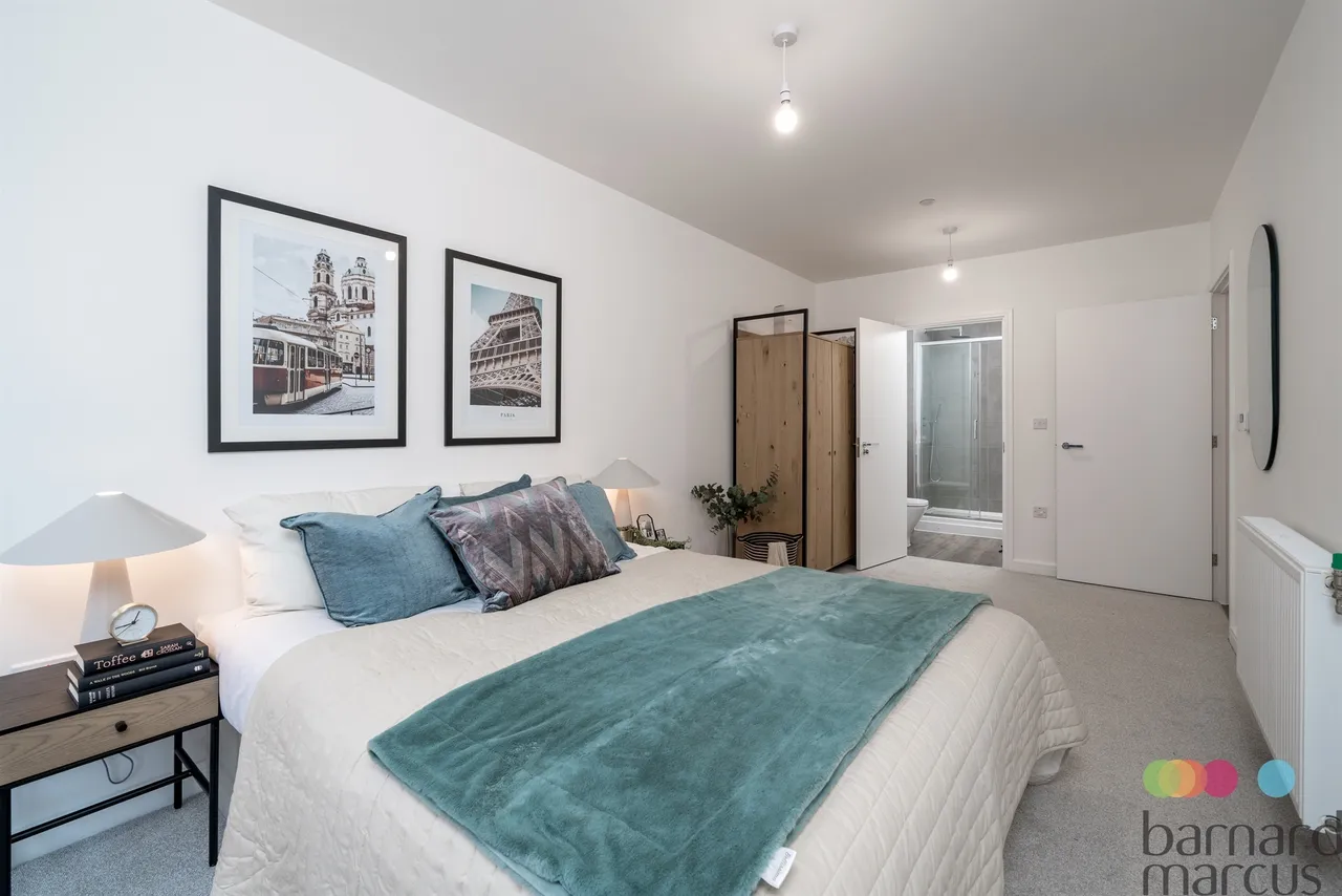 Rowan House, Oakwood, London, N14, photo 8