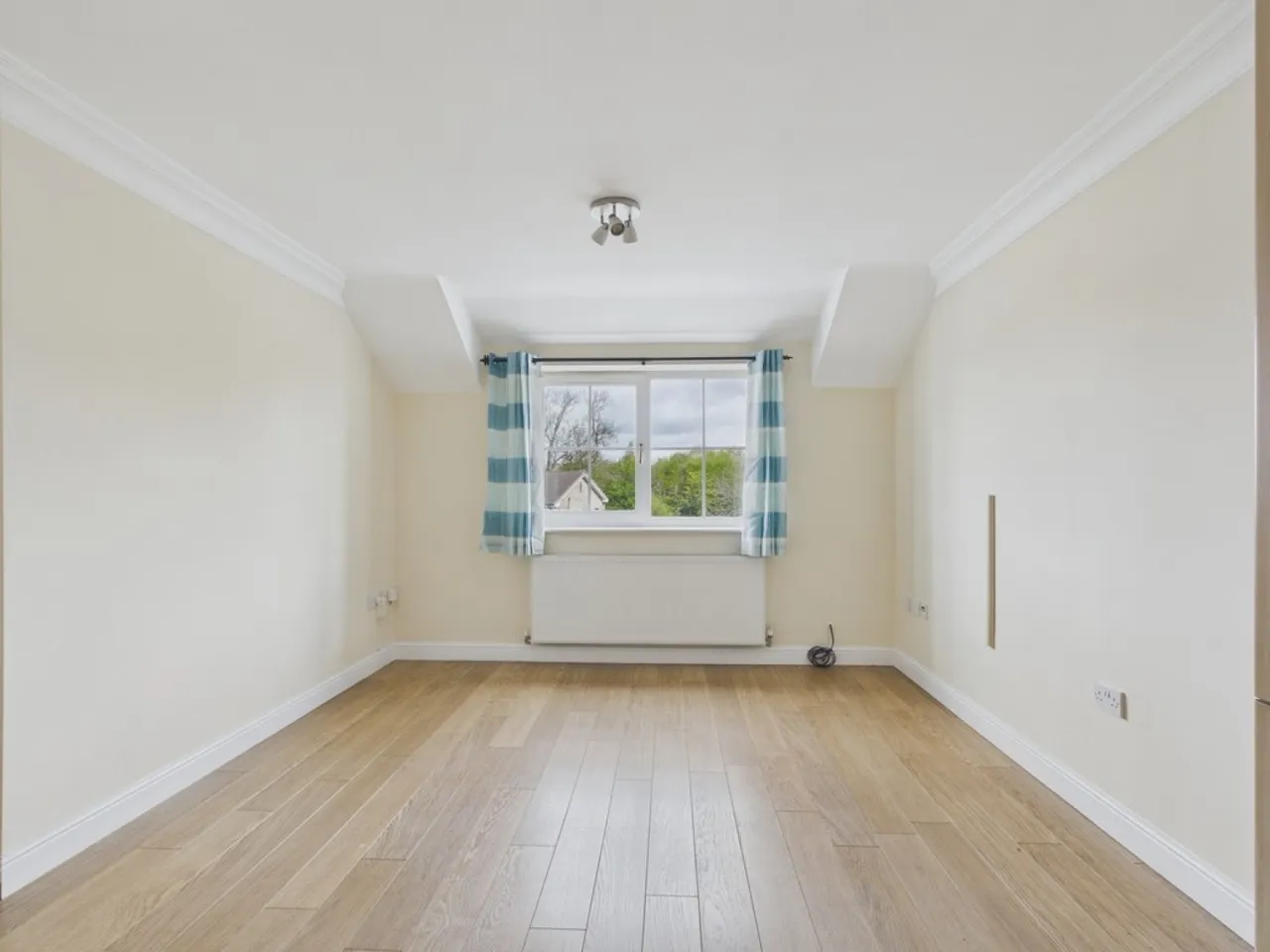 Bawtry Road, Wickersley, S66, photo 15